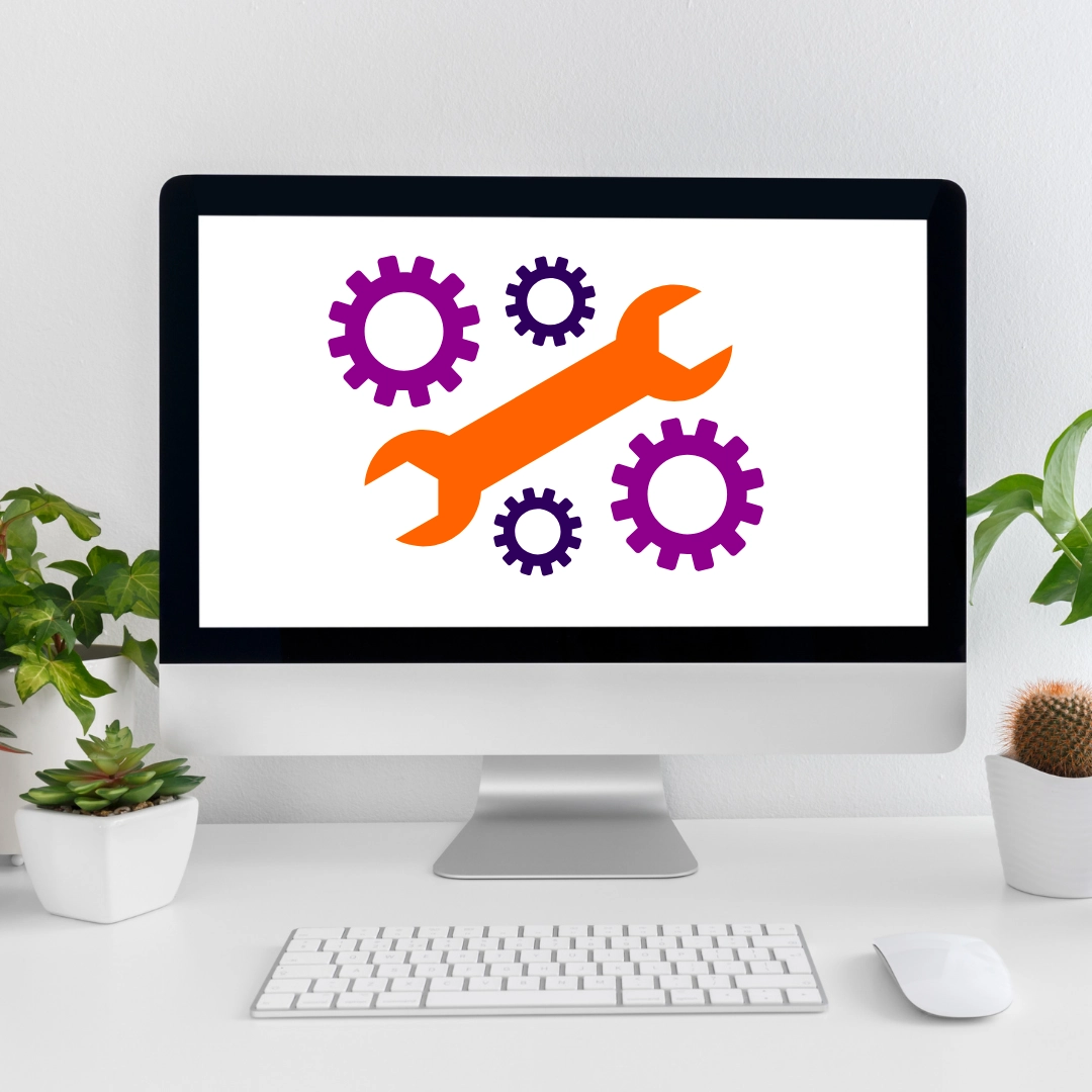 photo d'un ordinateur avec illustration de maintenance sur l'écran sbc web 29 finistère bretagne